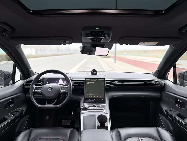 Фото 7 - Nio ES6