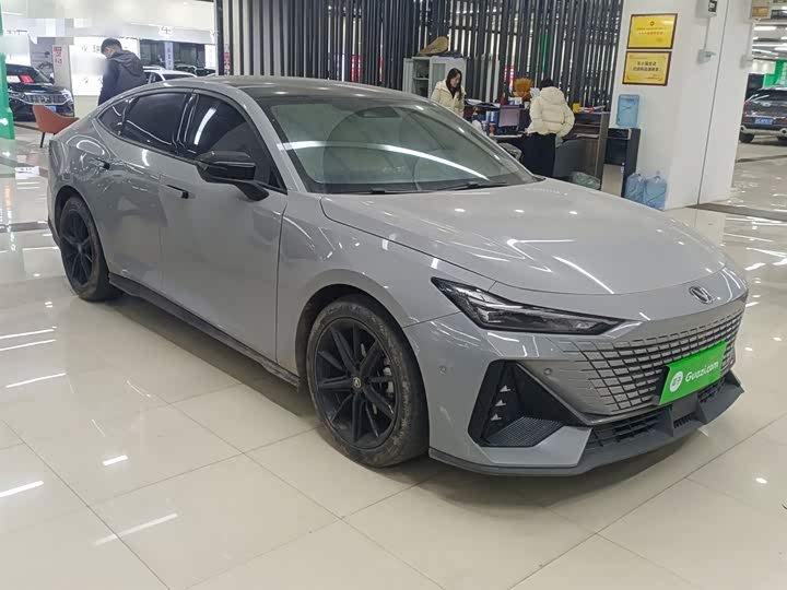 Фото 4 - Changan UNI-V