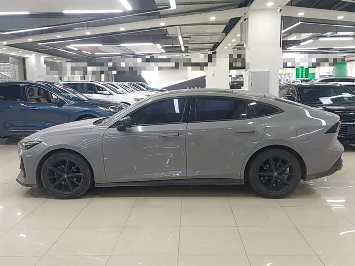 Фото 5 - Changan UNI-V