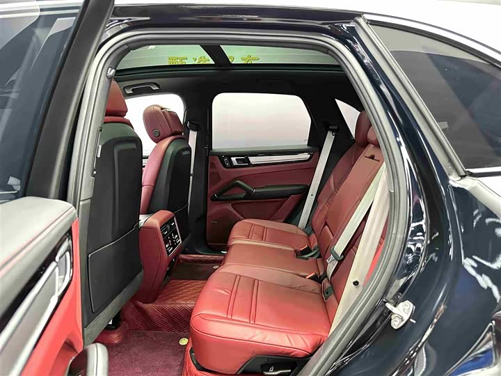 Фото 6 - Porsche Cayenne