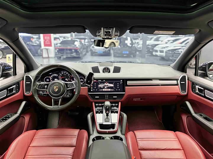 Фото 9 - Porsche Cayenne