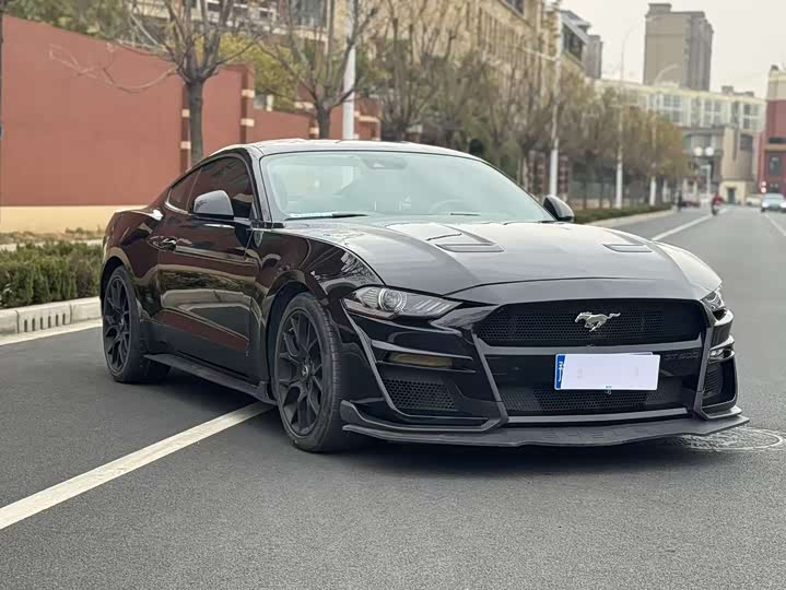 Фото 3 - Ford Mustang