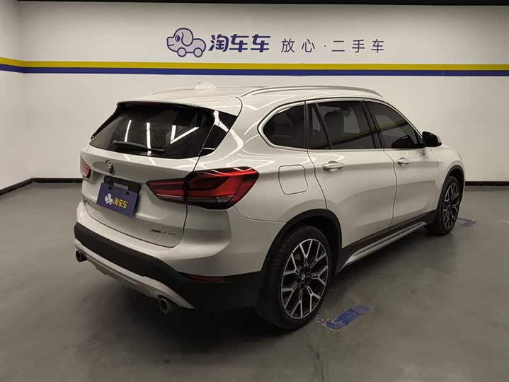 Фото 3 - BMW X1