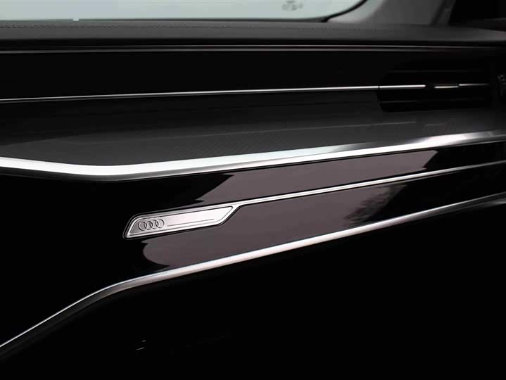 Фото 9 - Audi A6L