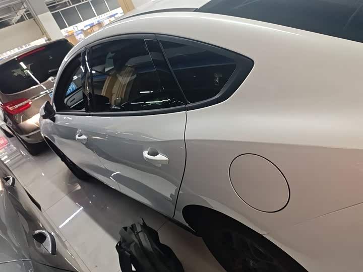 Фото 5 - BYD Seal 05 DM-i Hybrid