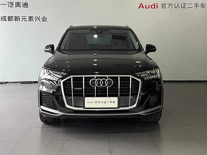 Фото 2 - Audi Q7