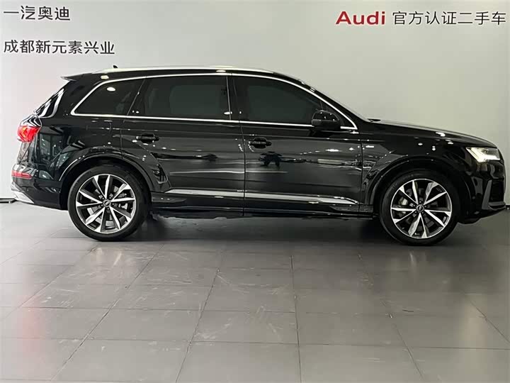 Фото 3 - Audi Q7