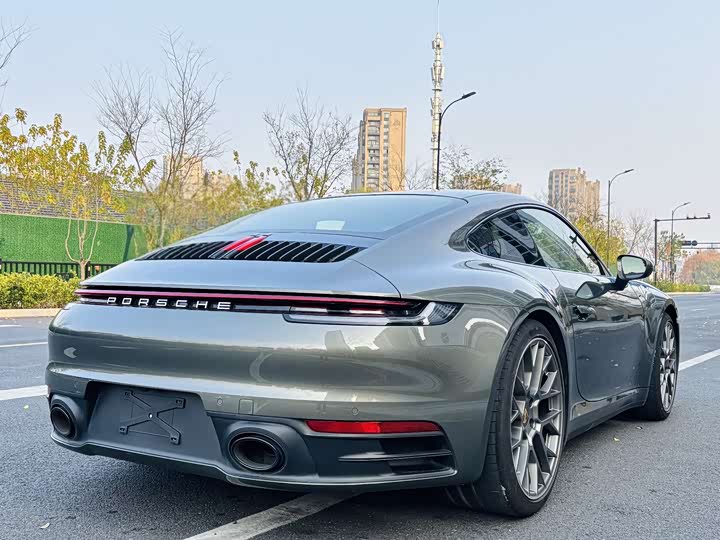 Фото 6 - Porsche 911