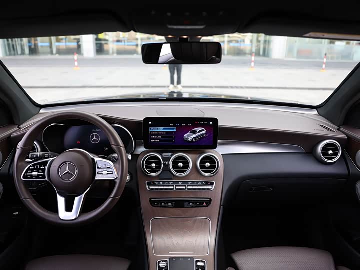 Фото 9 - Mercedes-Benz GLC-Class