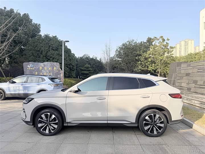 Фото 3 - BYD Song Plus Hybrid/EV