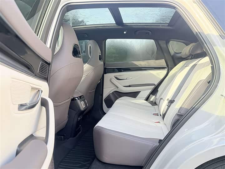 Фото 8 - BYD Song Plus Hybrid/EV