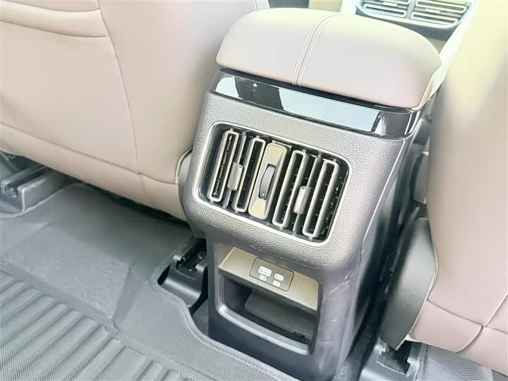 Фото 9 - BYD Song Plus Hybrid/EV