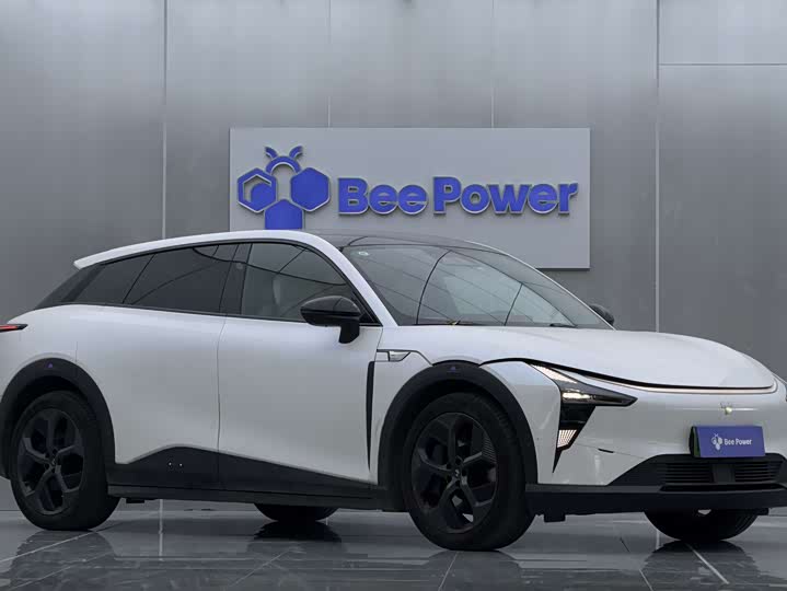 Фото 3 - Geely Jiyue 01