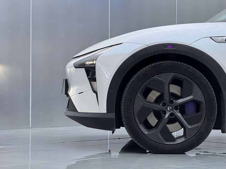 Фото 5 - Geely Jiyue 01