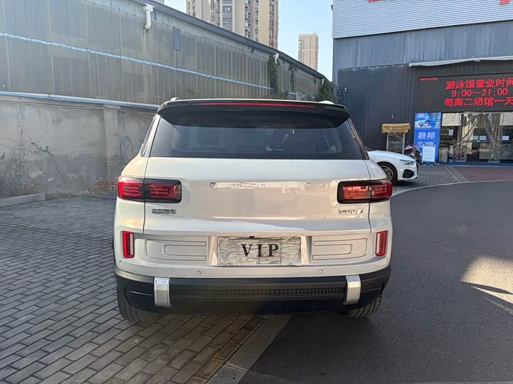 Фото 6 - Geely Icon