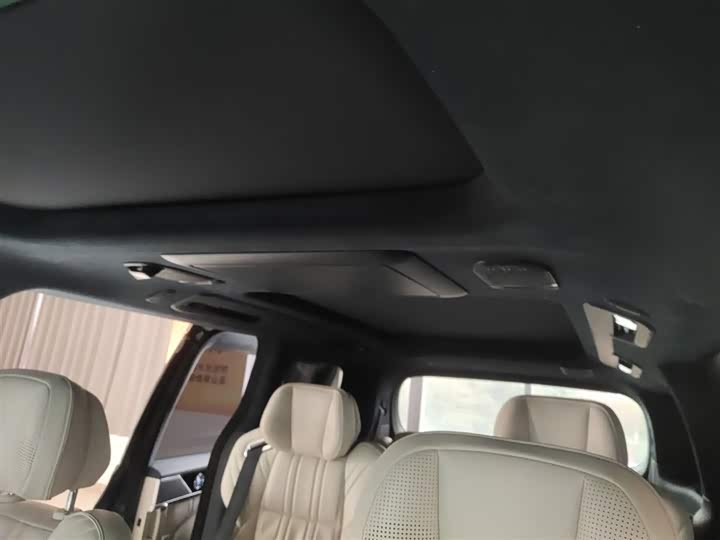 Фото 8 - Zeekr 009