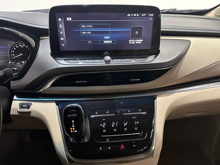 Фото 9 - Buick GL8 ES