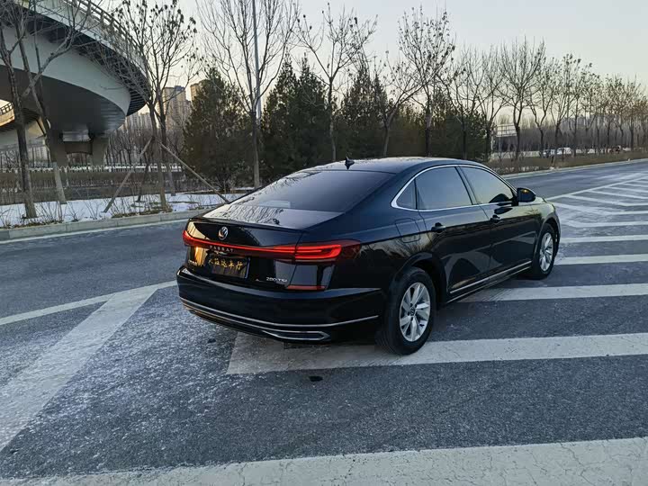 Фото 5 - Volkswagen Passat
