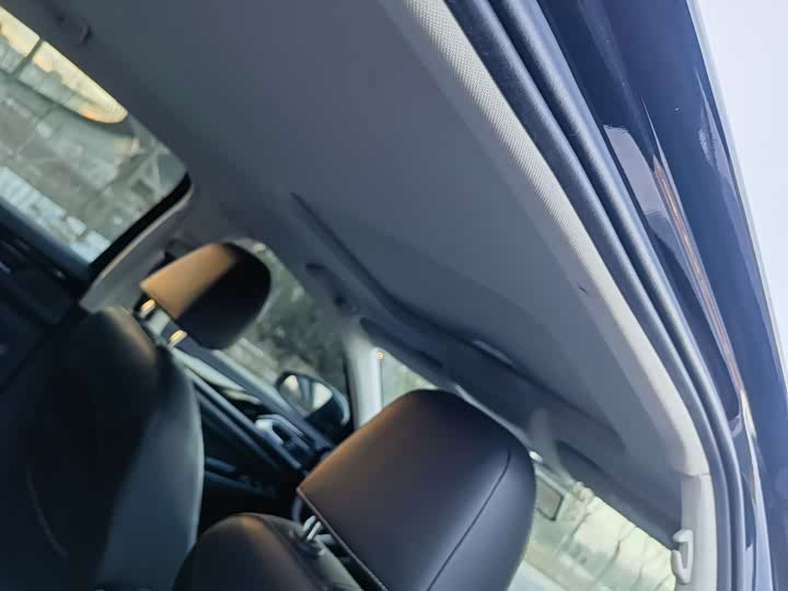 Фото 9 - Volkswagen Passat