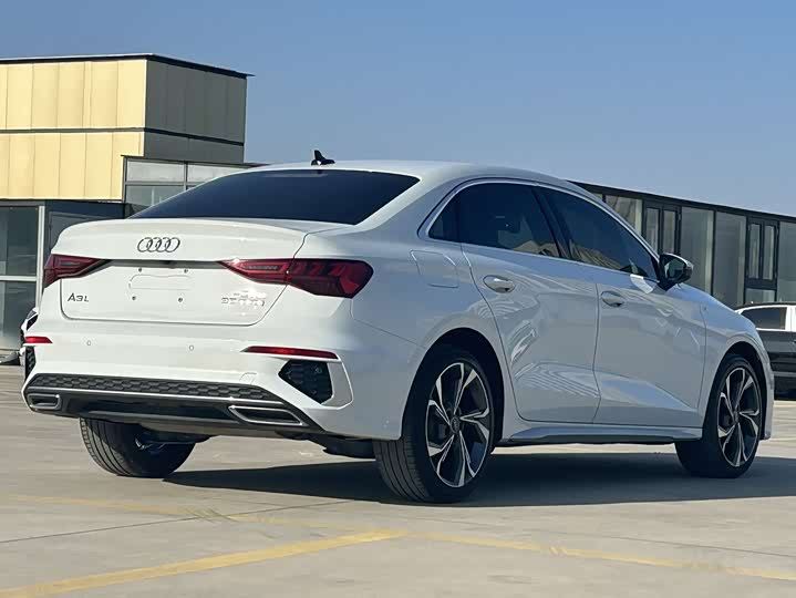 Фото 5 - Audi A3