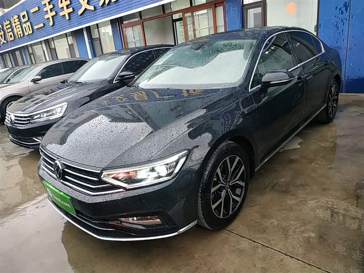 Фото 2 - Volkswagen Magotan