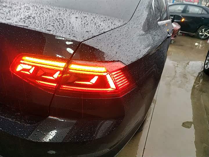 Фото 8 - Volkswagen Magotan