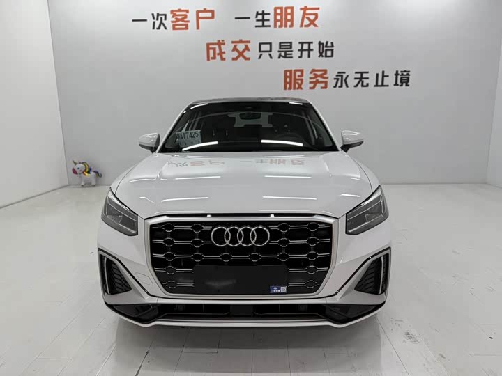 Фото 2 - Audi Q2L