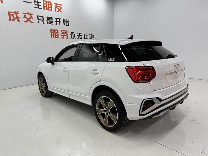 Фото 4 - Audi Q2L