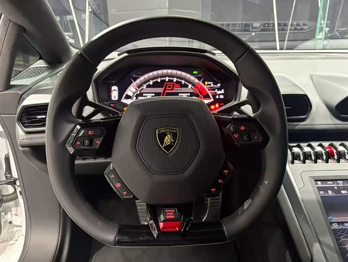 Фото 5 - Lamborghini Huracán