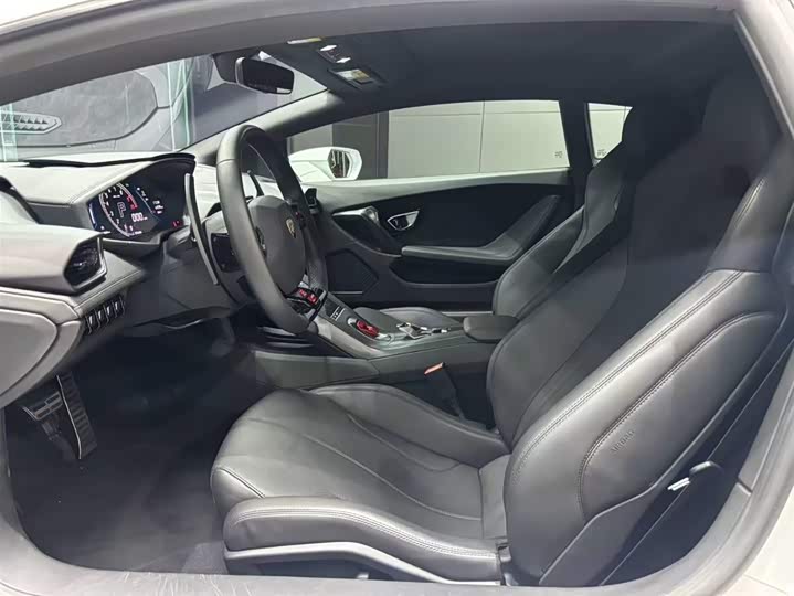 Фото 6 - Lamborghini Huracán