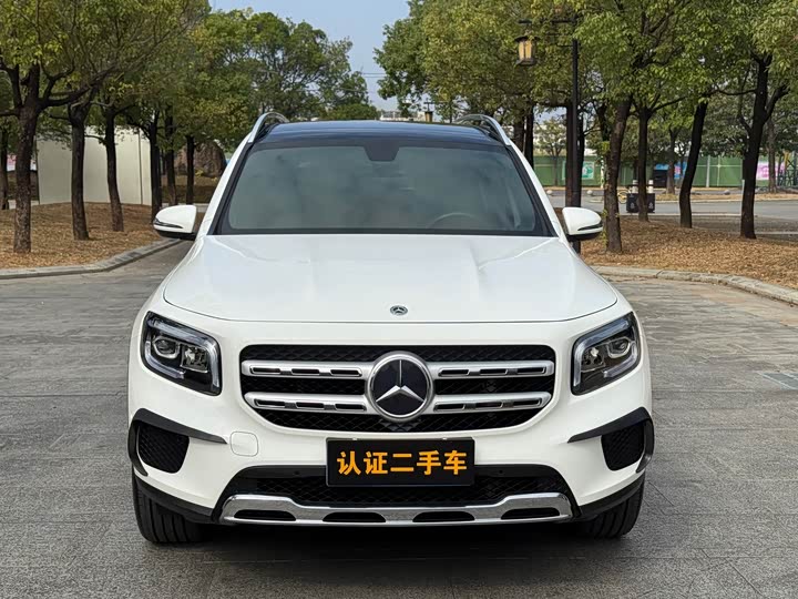 Фото 2 - Mercedes-Benz GLB-Class