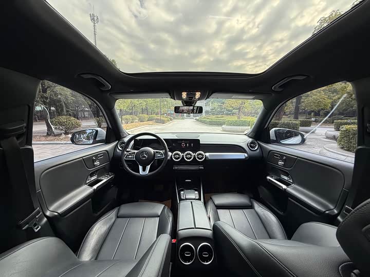 Фото 7 - Mercedes-Benz GLB-Class