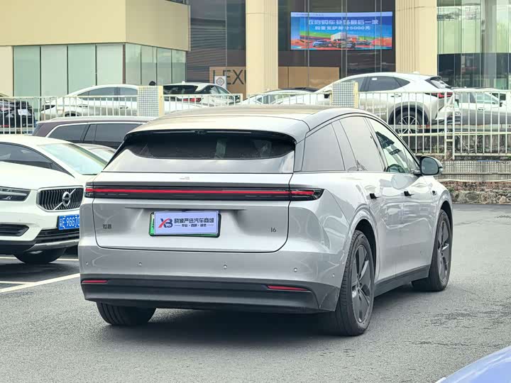 Фото 8 - LiXiang i6