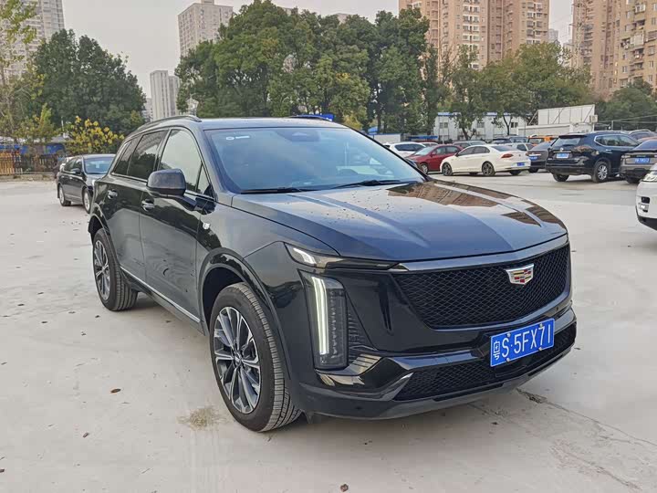 Фото 3 - Cadillac XT5