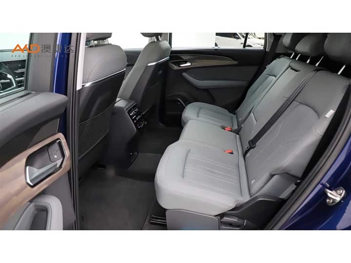 Фото 7 - Audi Q6