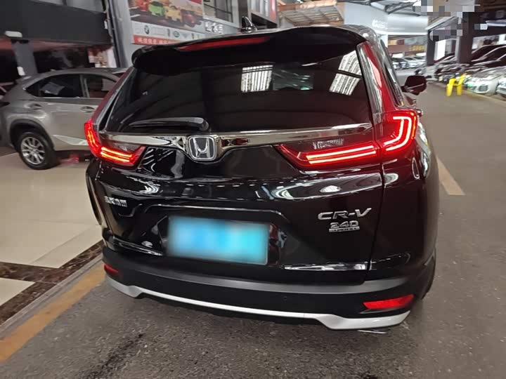 Фото 6 - Honda CR-V