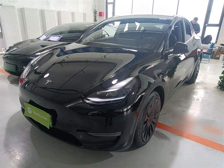 Фото 2 - Tesla Model Y