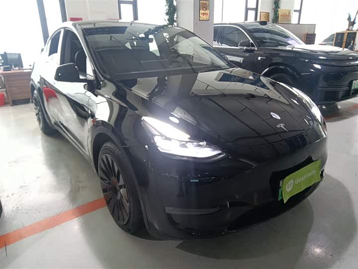 Фото 4 - Tesla Model Y