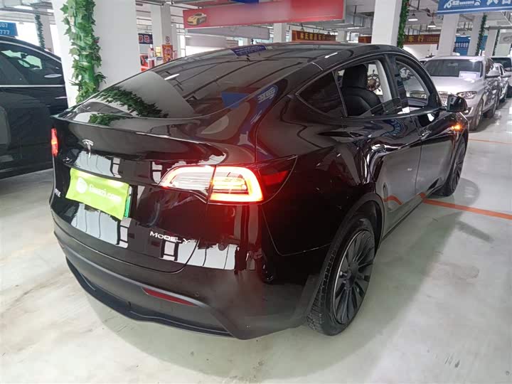 Фото 7 - Tesla Model Y