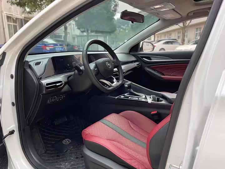 Фото 7 - Changan Eado Plus