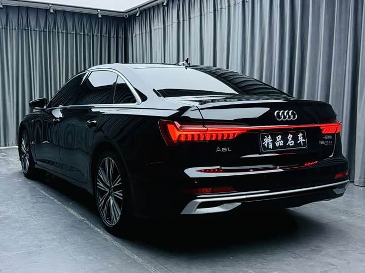 Фото 4 - Audi A6L