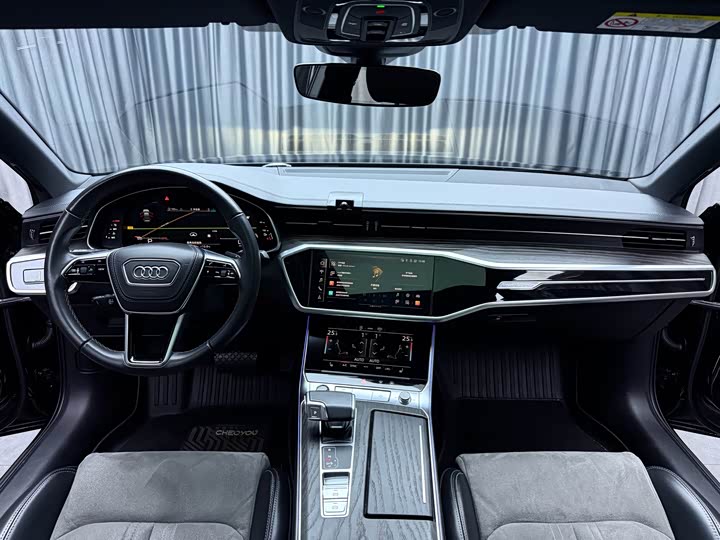 Фото 9 - Audi A6L