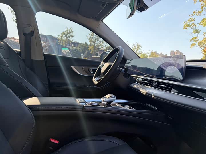 Фото 9 - Chery Tiggo 8 Pro