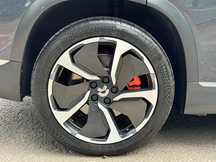 Фото 4 - Nio ES8