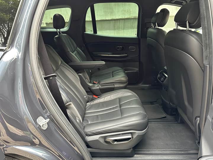 Фото 9 - Nio ES8