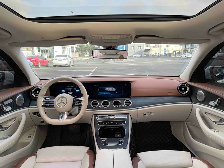 Photo 7 - Mercedes-Benz E-Class