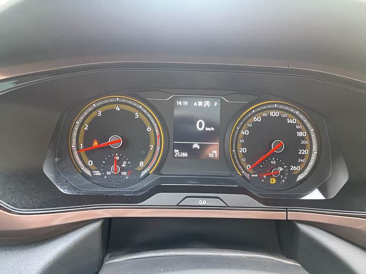 Фото 9 - Volkswagen Tharu