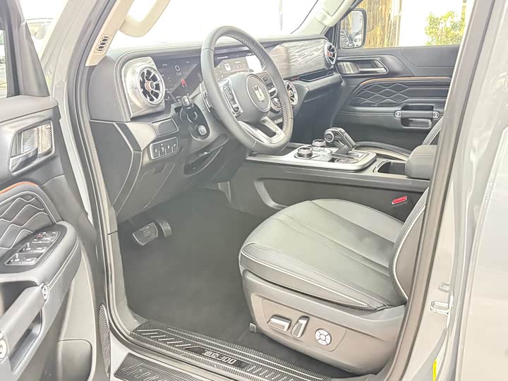 Фото 7 - Tank 300