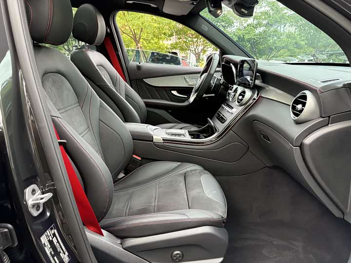 Фото 9 - Mercedes-Benz GLC-Class AMG