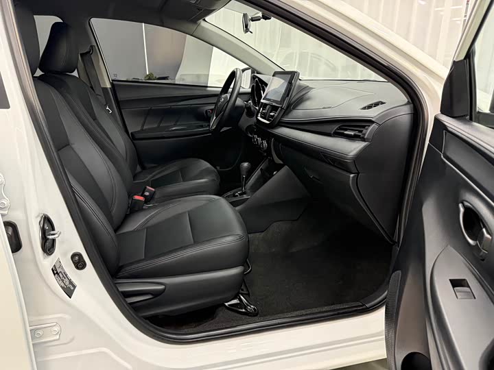 Фото 8 - Toyota Vios